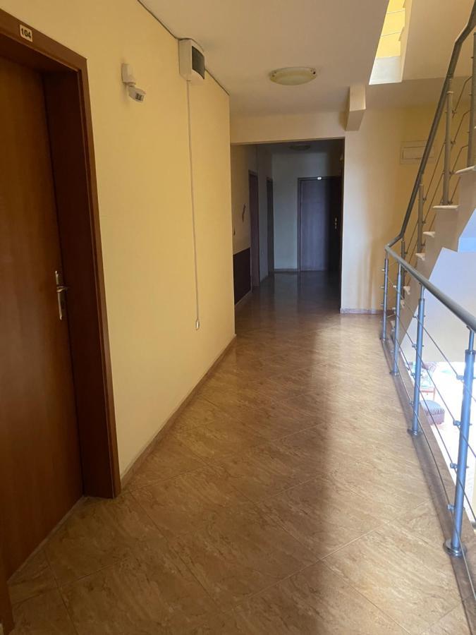Family Hotel Aqua Ravda Exterior photo