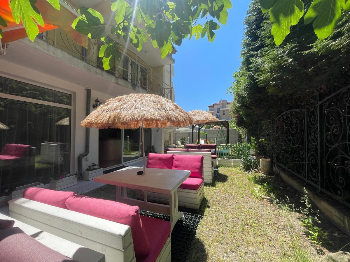 Family Hotel Aqua Ravda Exterior photo